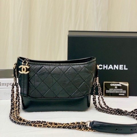 🌷保卡款！ Chanel 香奈兒 Gabrielle 流浪包 黑金牛皮 小號