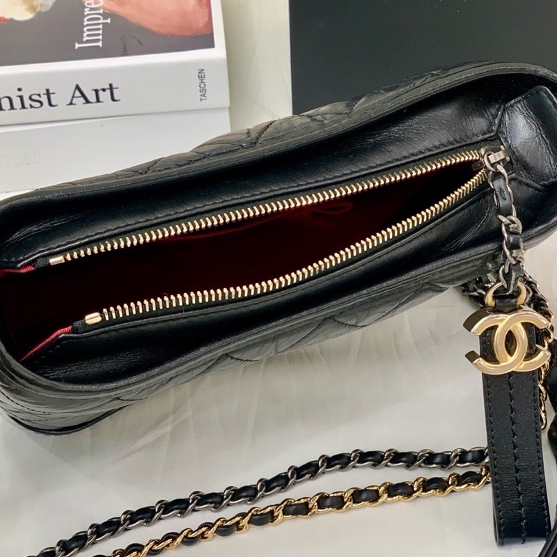 🌷保卡款！ Chanel 香奈兒 Gabrielle 流浪包 黑金牛皮 小號-4