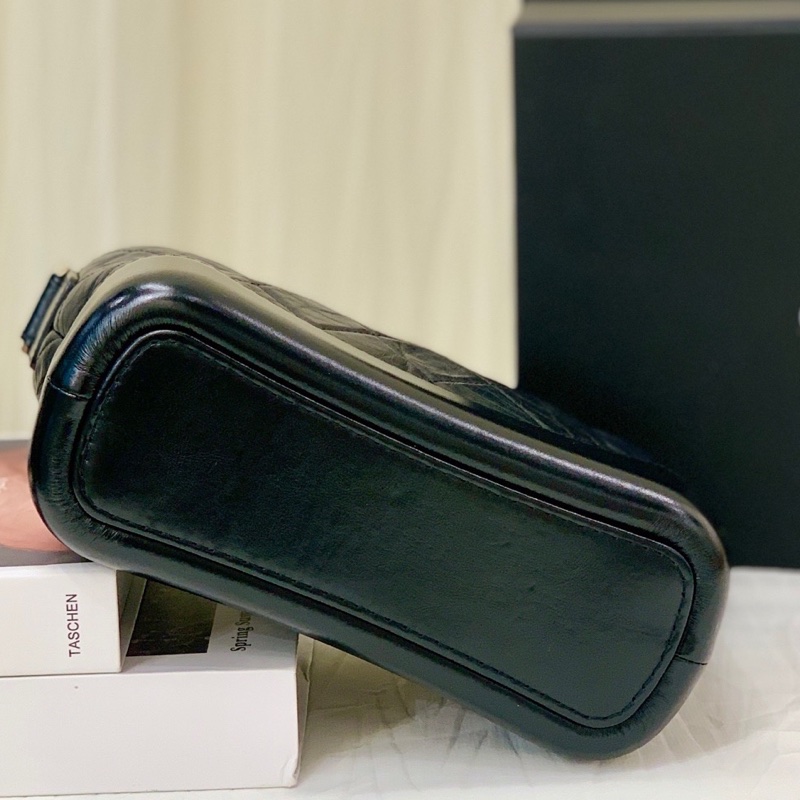 🌷保卡款！ Chanel 香奈兒 Gabrielle 流浪包 黑金牛皮 小號-5