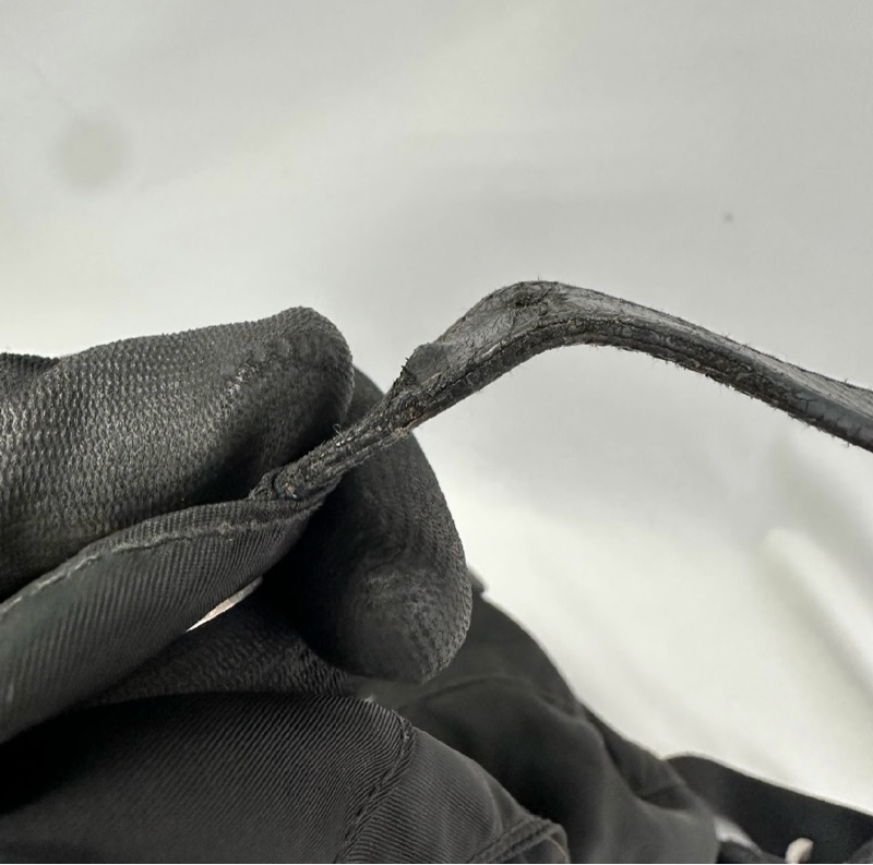 「JL精品代購」Prada黑銀小號降落傘尼龍雙肩包-23