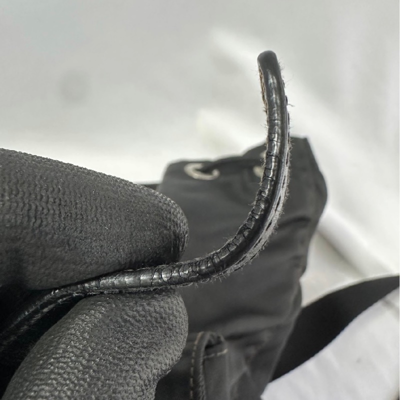 「JL精品代購」Prada黑銀小號降落傘尼龍雙肩包-28