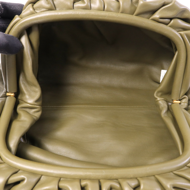 BOTTEGA VENETA 牛皮皮革Pouch Clutch金扣手拿包-4