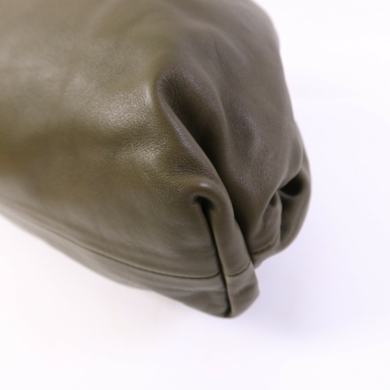 BOTTEGA VENETA 牛皮皮革Pouch Clutch金扣手拿包-10