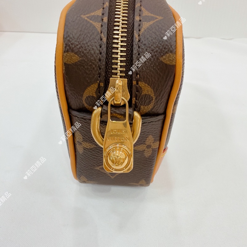 莉亞精品♡ LV老花相機包-8