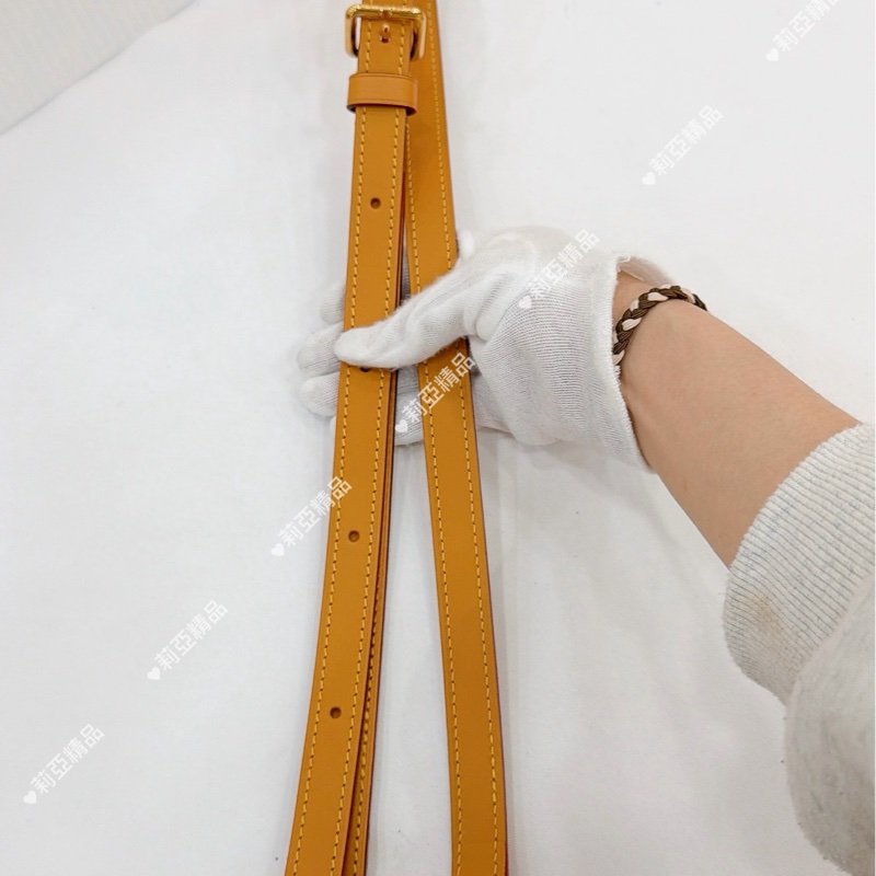 莉亞精品♡ LV老花相機包-11