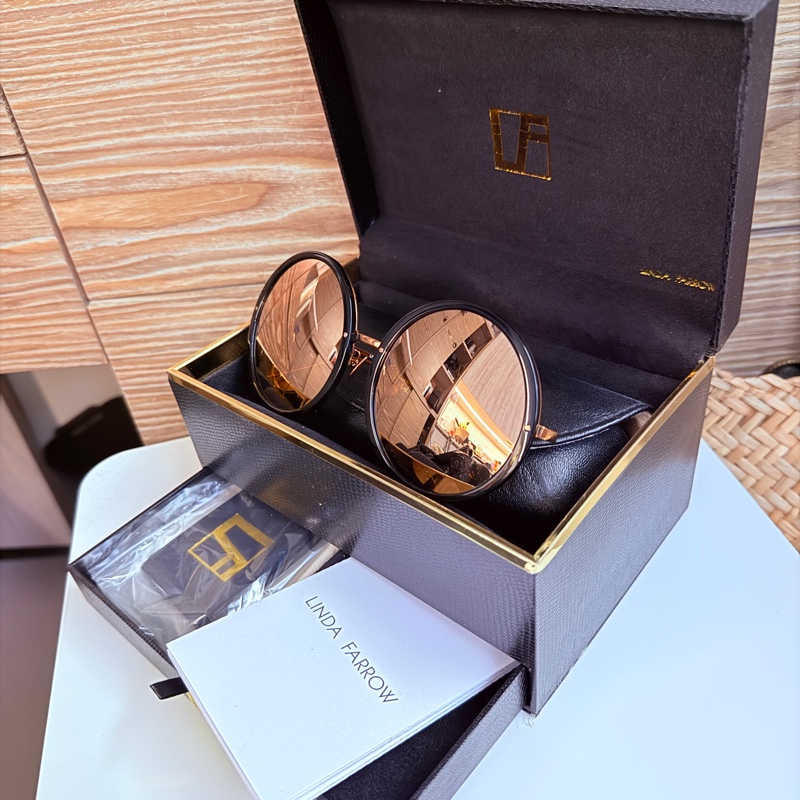 全新未使用過的Linda Farrow say LOVE （Taiwan Only）- 全球限量 50支的Linda Farrow KEW say LOVE 水銀鏡面墨鏡 / 太陽眼鏡-2