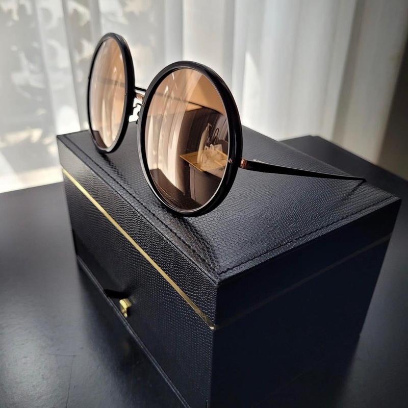 全新未使用過的Linda Farrow say LOVE （Taiwan Only）- 全球限量 50支的Linda Farrow KEW say LOVE 水銀鏡面墨鏡 / 太陽眼鏡-5