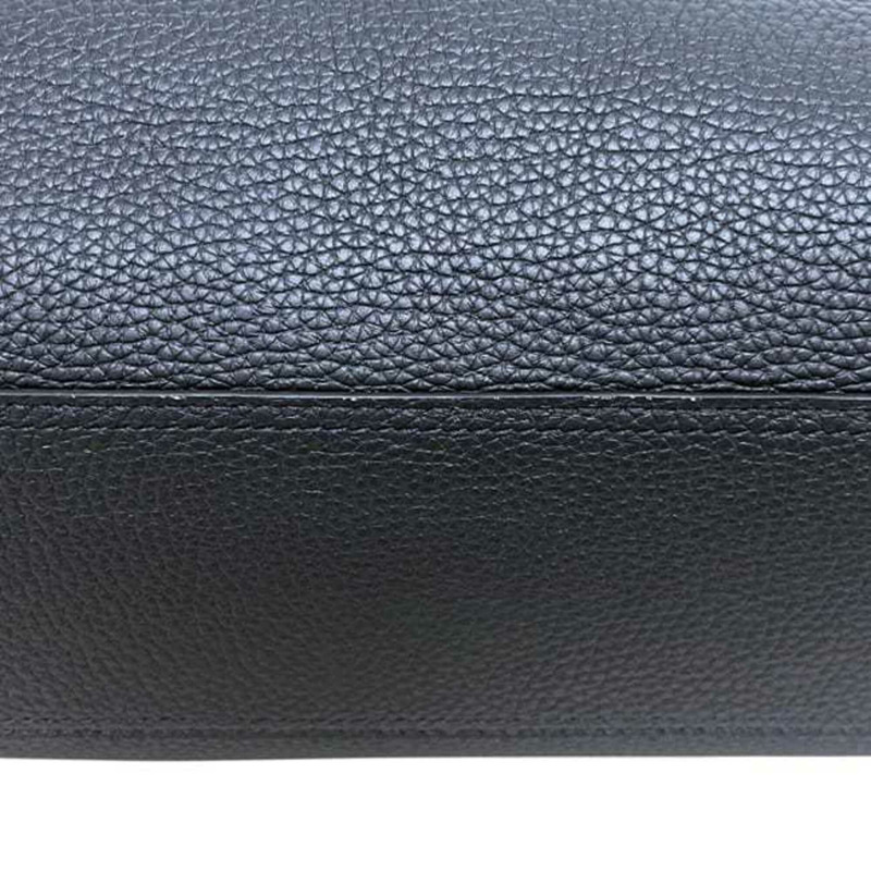 路易威登 Cabas Voyage 手提包，黑色，M53240，Taurillon 皮革，UB4210 路易威登LOUIS VUITTON官方線上旗艦店-9