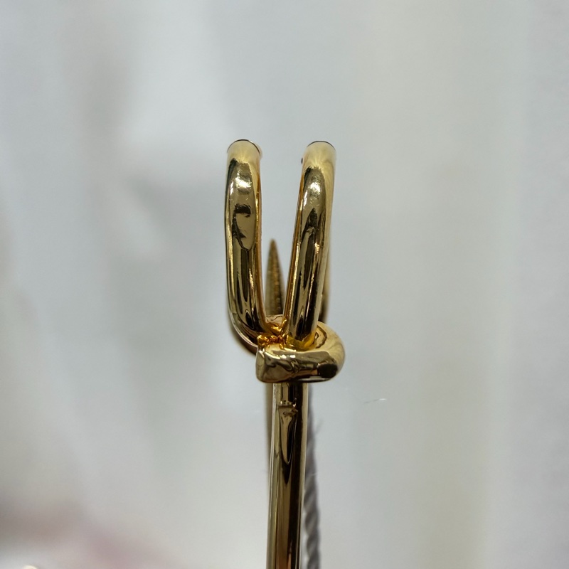 HERMES 金扣針 XC362-6