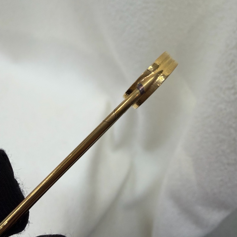 HERMES 金扣針 XC362-8