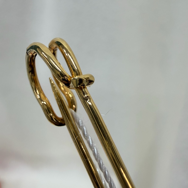 HERMES 金扣針 XC362-12
