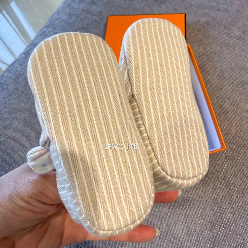 Hermes 全新米色寶寶鞋-2