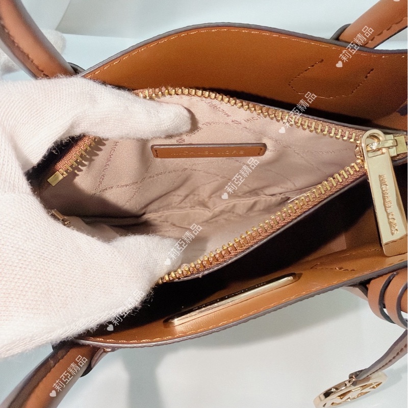 莉亞精品♡ MK老花琴譜包 咖色 二手美包-13