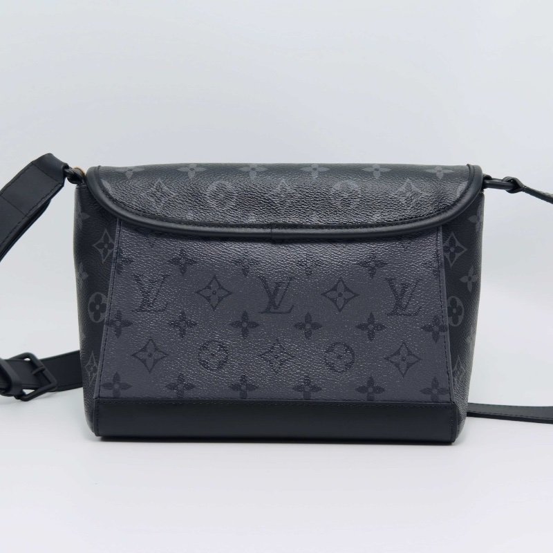 LV Pulse黑花翻蓋拉鍊肩背斜背郵差包芯片款23*19*9 98新配件塵袋-5