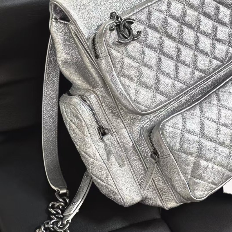 Chanel  Casual Rock Airlines 太空銀 菱格紋 牛皮 中號33*32*15cm 98新配件保卡 塵袋-3