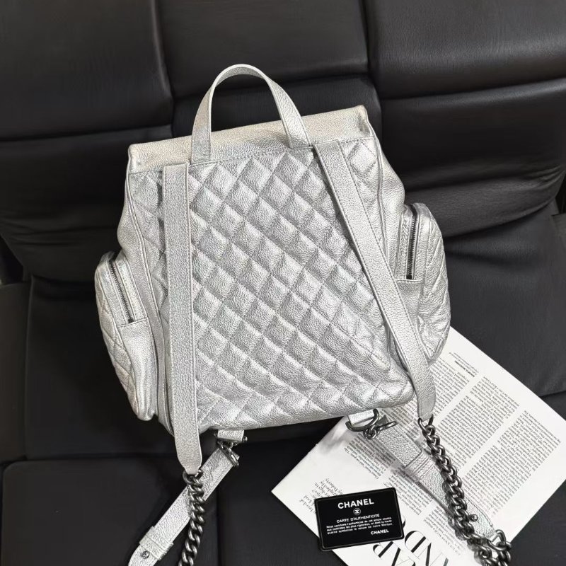 Chanel  Casual Rock Airlines 太空銀 菱格紋 牛皮 中號33*32*15cm 98新配件保卡 塵袋-6