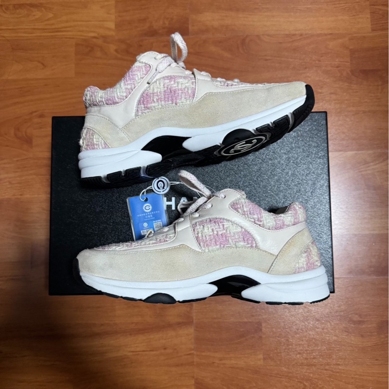 Chanel正品香奈兒徽標粗花毛呢運動鞋 女款 粉米色 38碼-1