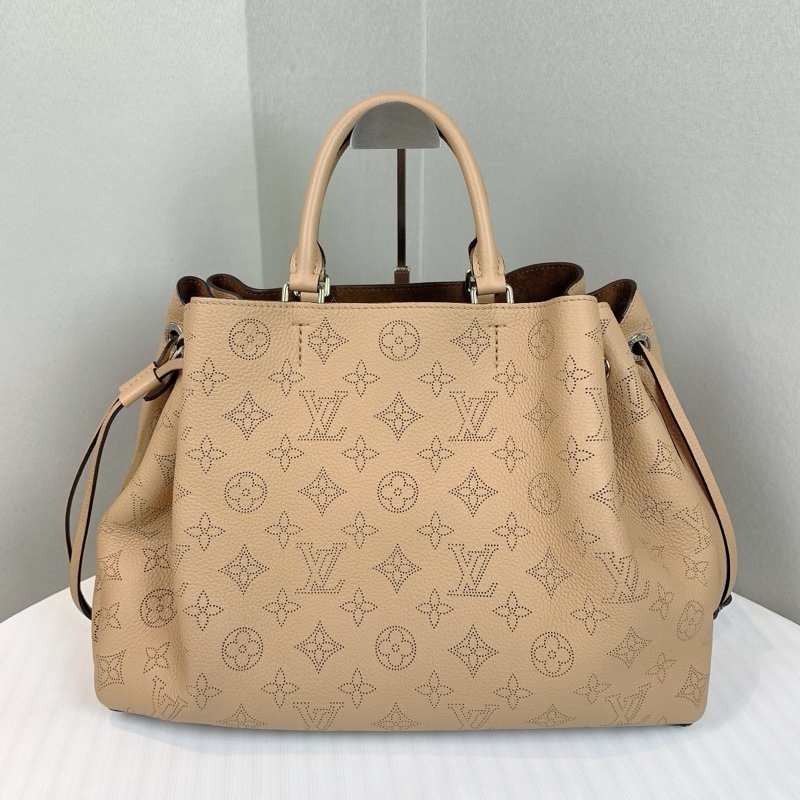 路易威登/Louis Vuitton Bella Tote 米色銀扣镂花穿孔牛皮月光女神手提包 配件：兩條肩帶 32x12x23cm-1