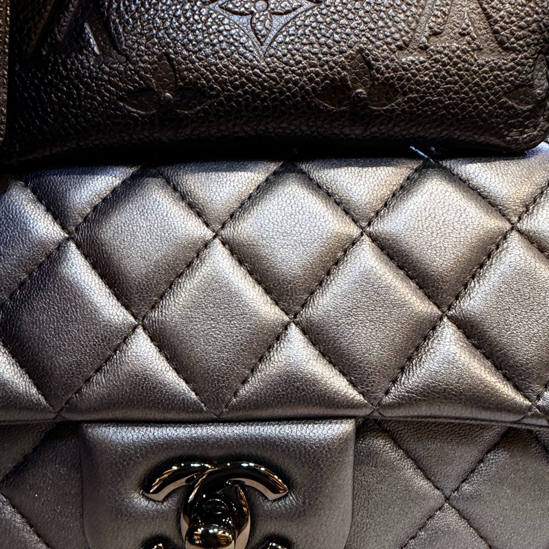 Chanel mini CF Coco20 銀黑灰羊皮銀黑釦-5