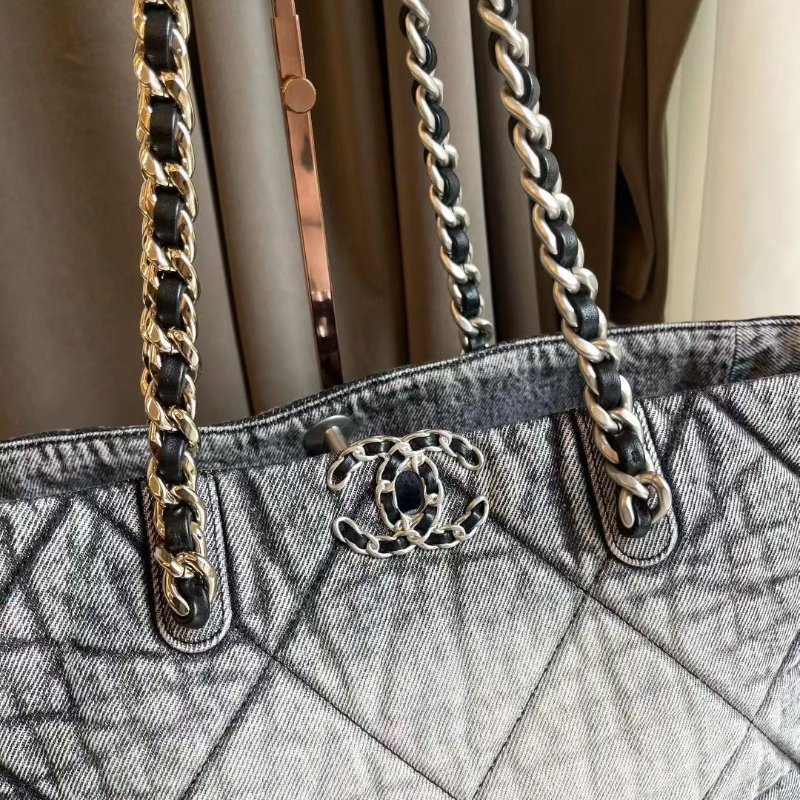 Chanel 牛仔漸變灰19bag tote 23*40*10 99新配件塵袋-2