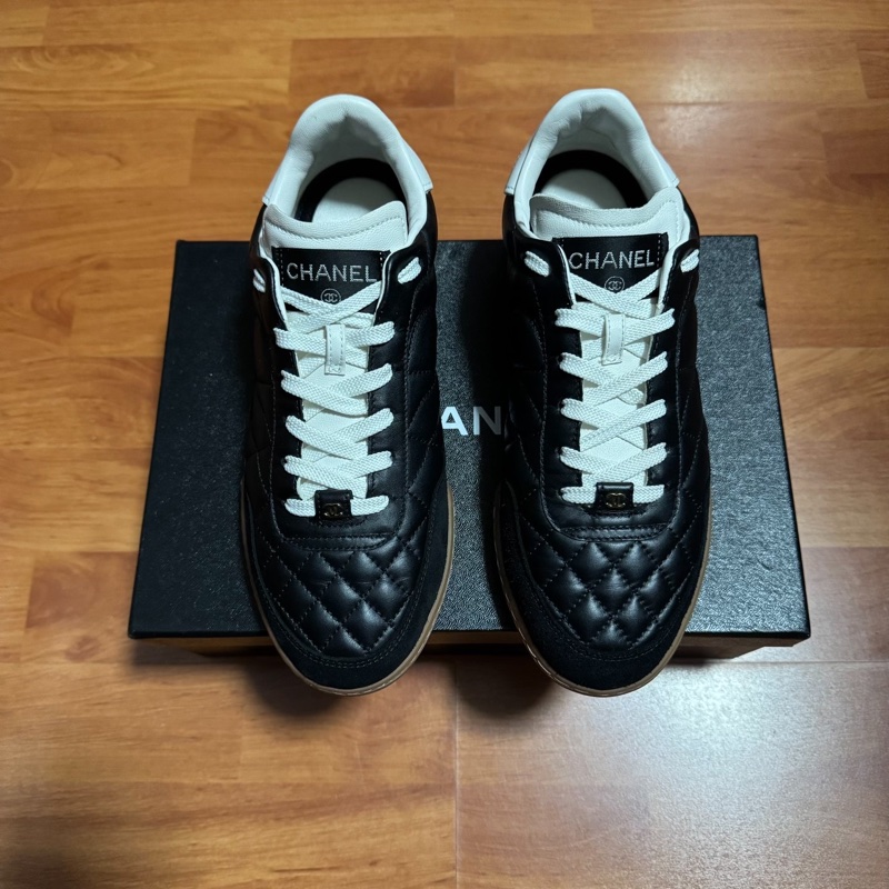 Chanel德訓鞋香奈兒23K低幫徽標休閒鞋 女款 黑色 38碼-2