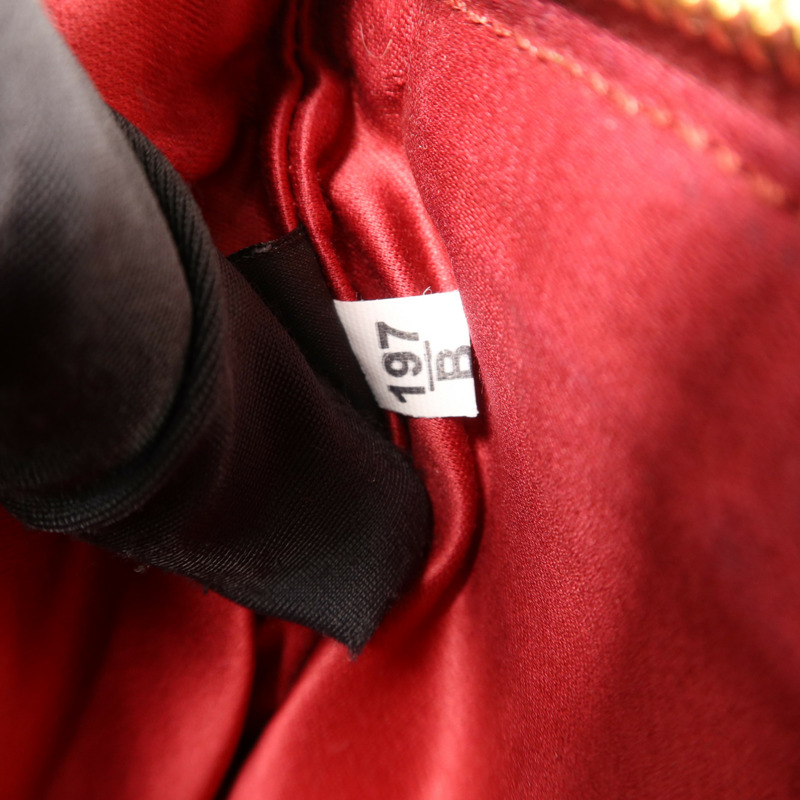 Miu Miu 羊皮皮革Pouch手拿包-6