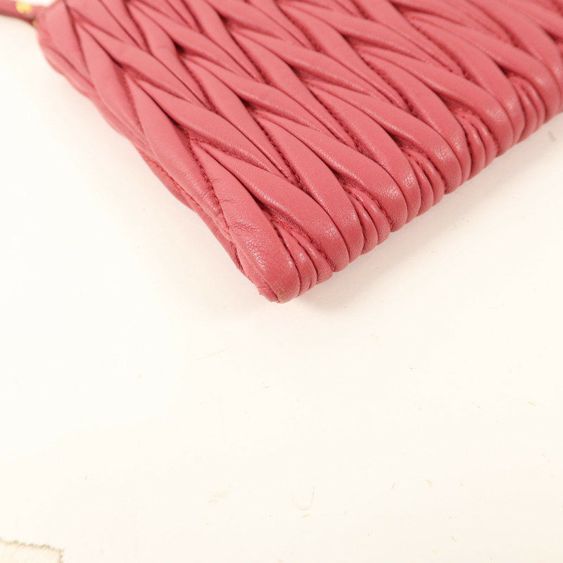 Miu Miu 羊皮皮革Pouch手拿包-13