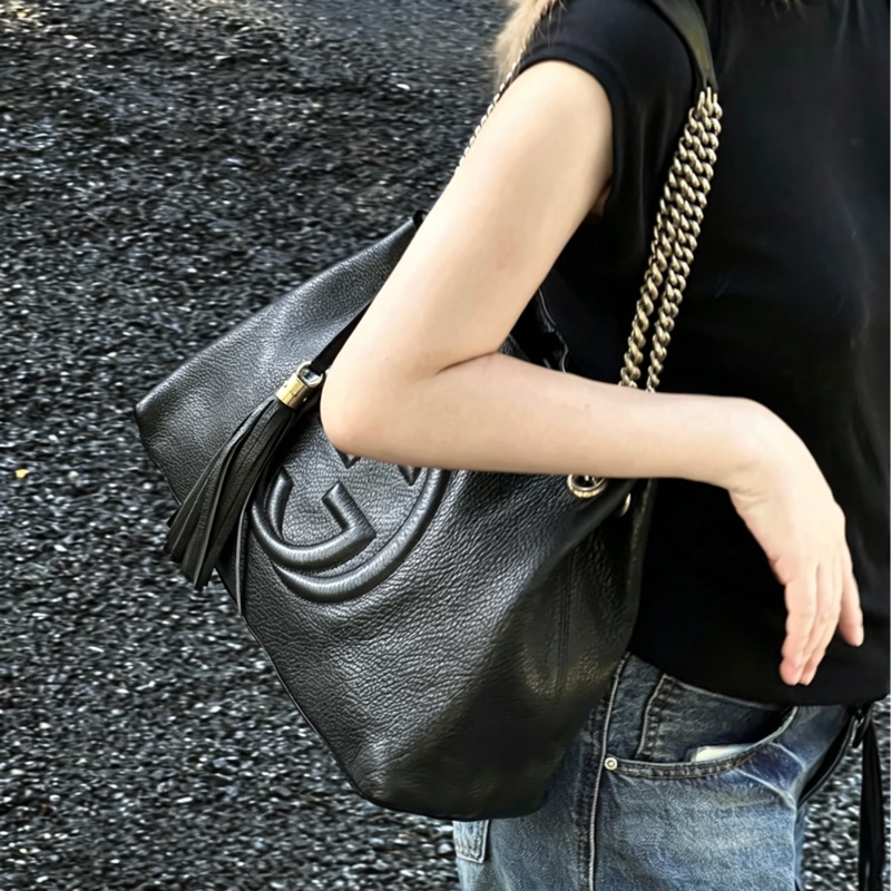 GUCCI古馳黑金配色荔枝紋牛皮流蘇托特包🍔-1