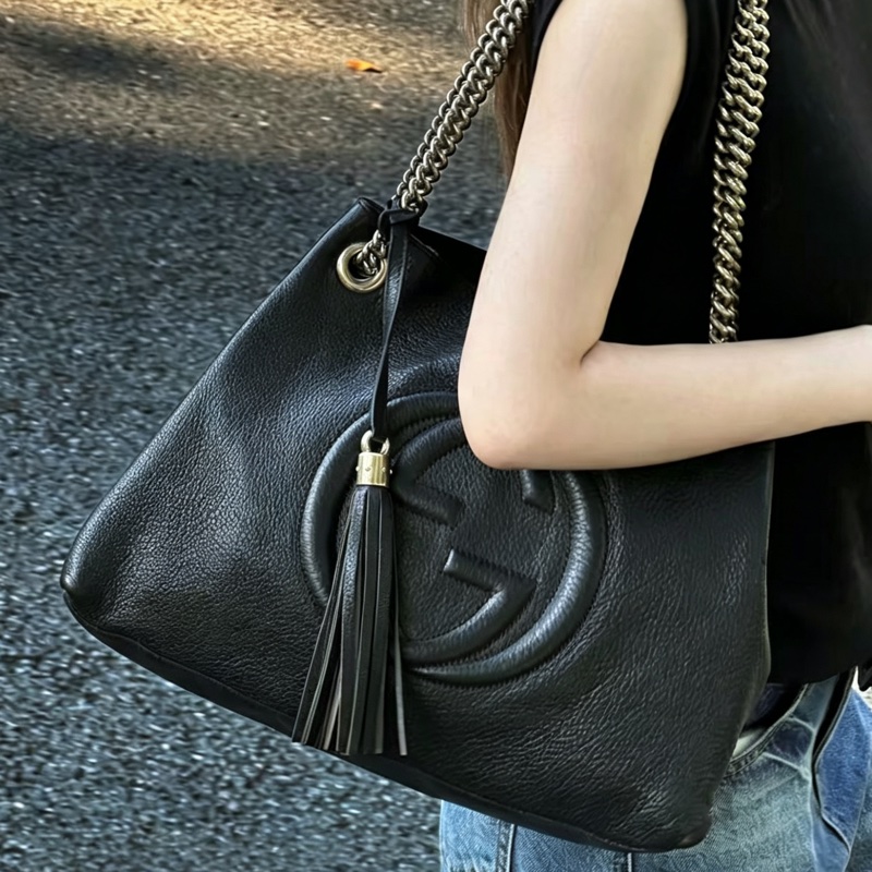 GUCCI古馳黑金配色荔枝紋牛皮流蘇托特包🍔-28