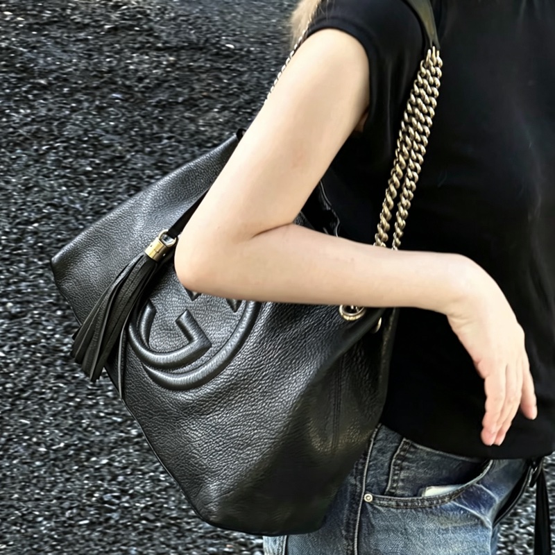 GUCCI古馳黑金配色荔枝紋牛皮流蘇托特包🍔-30