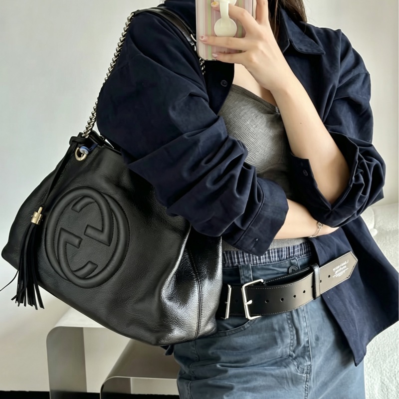 GUCCI古馳黑金配色荔枝紋牛皮流蘇托特包🍔-31