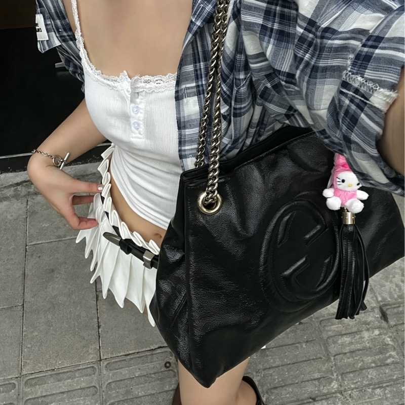 GUCCI古馳黑金配色荔枝紋牛皮流蘇托特包🍔-34