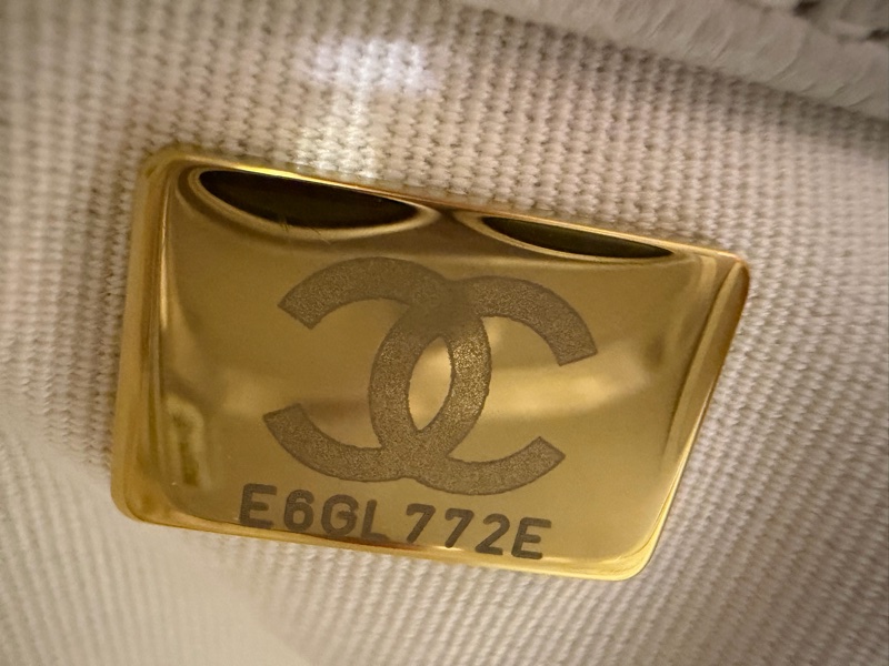 Chanel 25p hobo荔枝紋皮白色-12