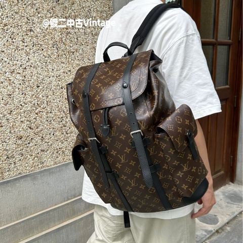 路易威登LV原花拼黑牛皮銀釦🎒Christopher MM後背包 大容量後背包 男包 M43735