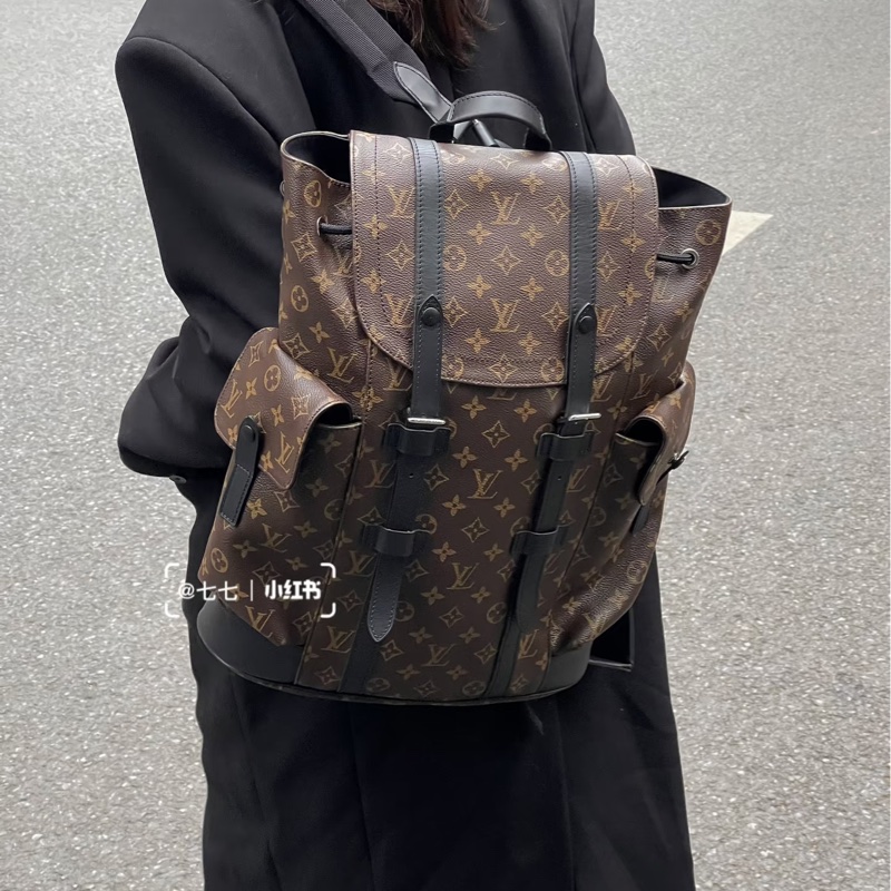 路易威登LV原花拼黑牛皮銀釦🎒Christopher MM後背包 大容量後背包 男包 M43735-4