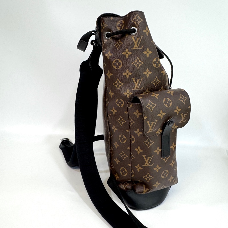 路易威登LV原花拼黑牛皮銀釦🎒Christopher MM後背包 大容量後背包 男包 M43735-11