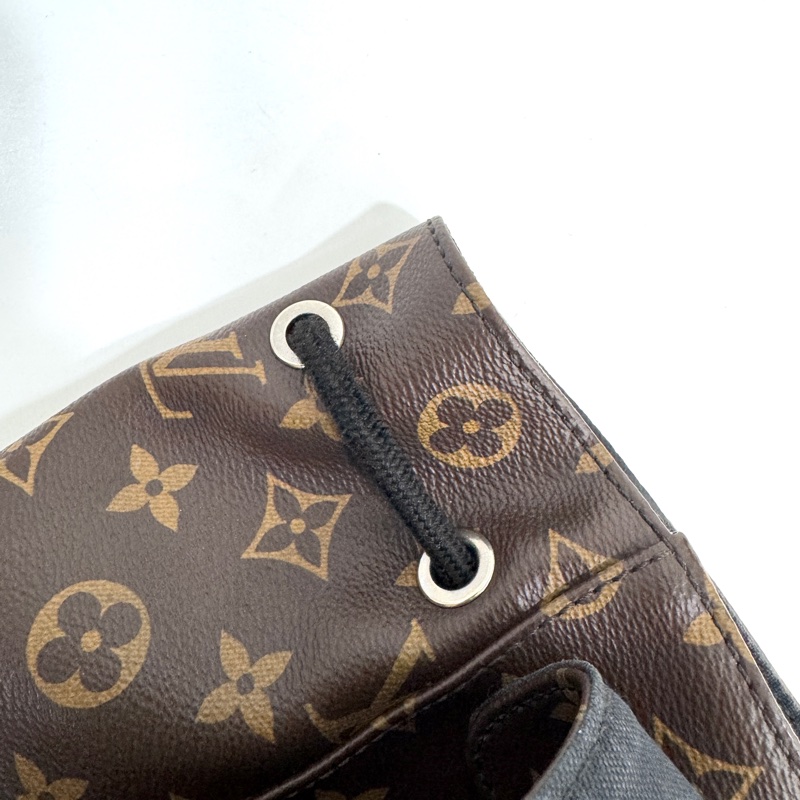 路易威登LV原花拼黑牛皮銀釦🎒Christopher MM後背包 大容量後背包 男包 M43735-33