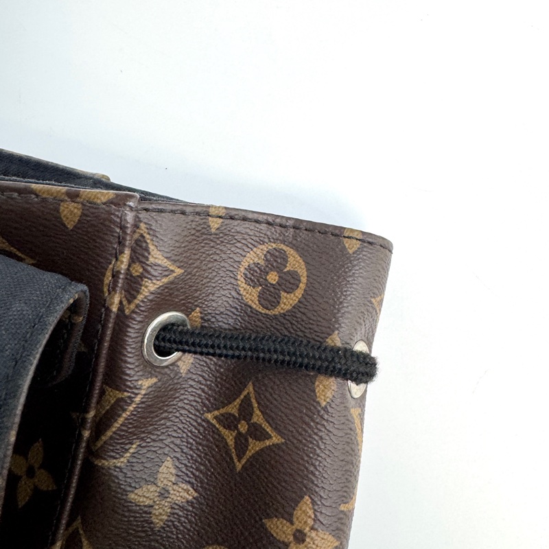 路易威登LV原花拼黑牛皮銀釦🎒Christopher MM後背包 大容量後背包 男包 M43735-34