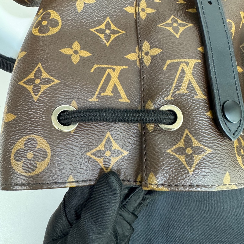 路易威登LV原花拼黑牛皮銀釦🎒Christopher MM後背包 大容量後背包 男包 M43735-36