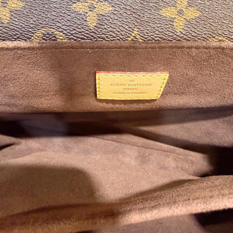 LV 老花Metis 背帶斜背郵差包-19