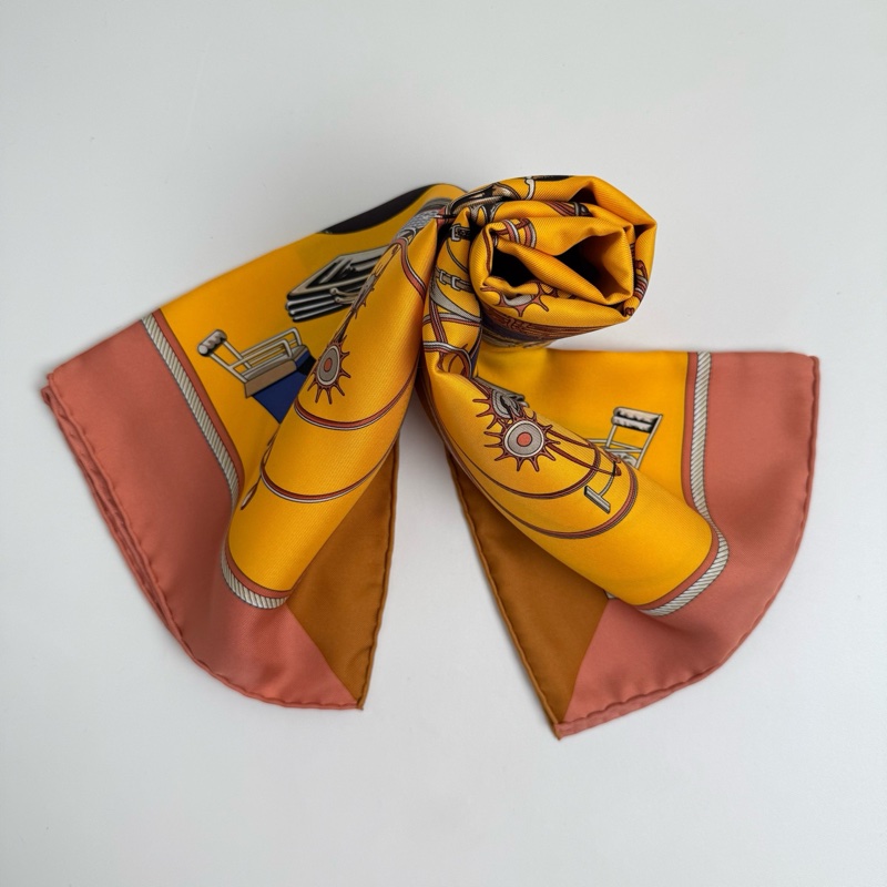 Hermes 愛馬仕絲巾 99新閒置未使用-4