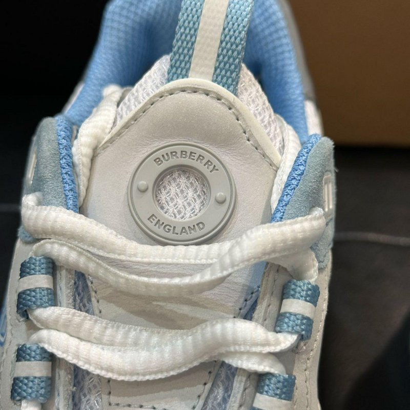 💎Han's house精品服飾💎BURBERRY Sean 格紋鞋 反光 現貨43原價30500-6