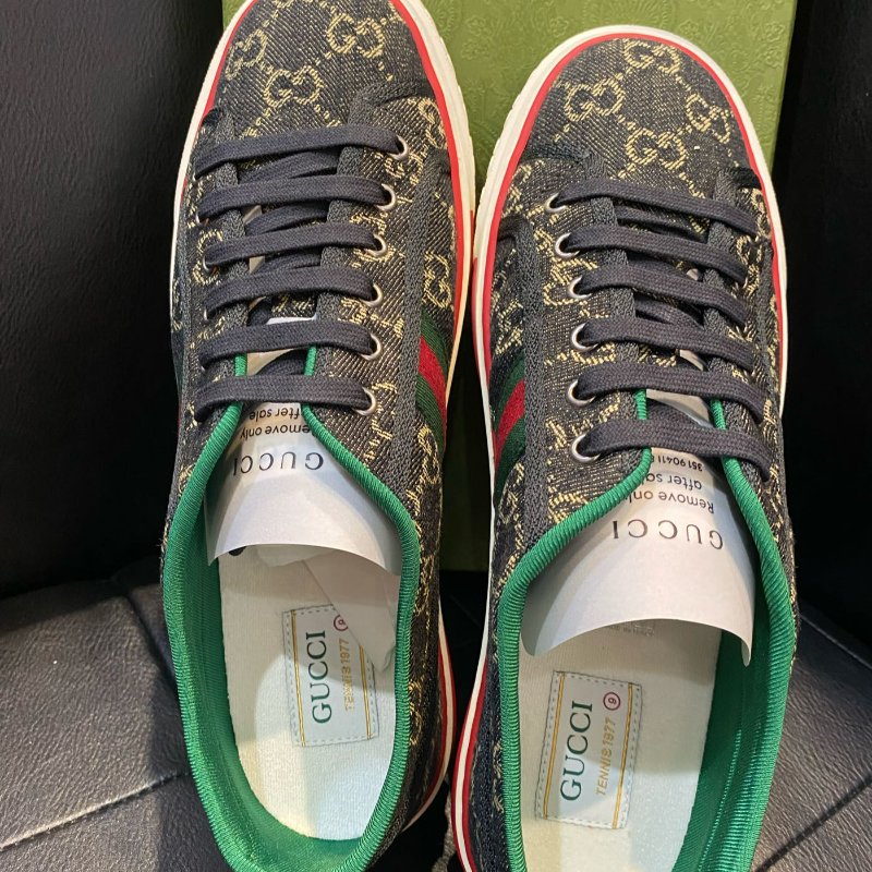 💎Han's house精品服飾💎GUCCI 古馳 滿版 LOGO 鞋 義大利製 ‎606110 現貨9號 原價25000-2