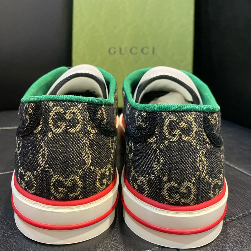 💎Han's house精品服飾💎GUCCI 古馳 滿版 LOGO 鞋 義大利製 ‎606110 現貨9號 原價25000-3