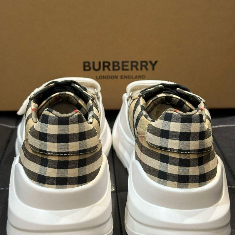 💎Han's house精品服飾💎 BURBERRY 格紋 鞋  現貨26.5 原價27500-2