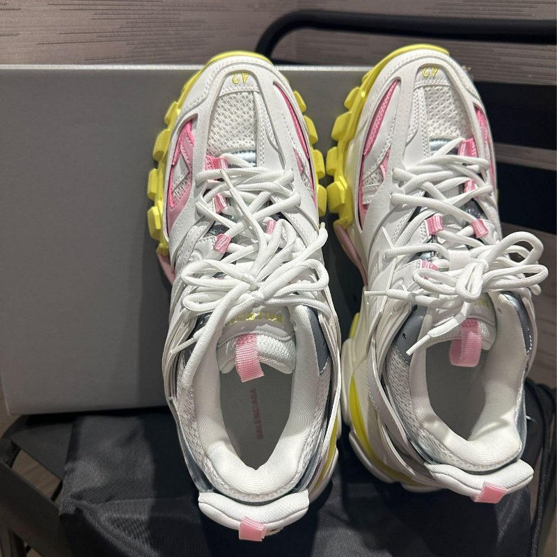 💎Han's house精品服飾💎 Balenciaga 巴黎世家 Track 鞋 現貨42  原價35500-1