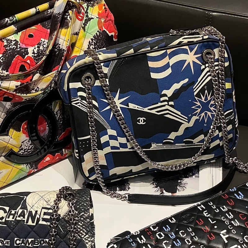 Chanel • 郵輪塗鴉系列帆布鏈條包 全新🚢-1