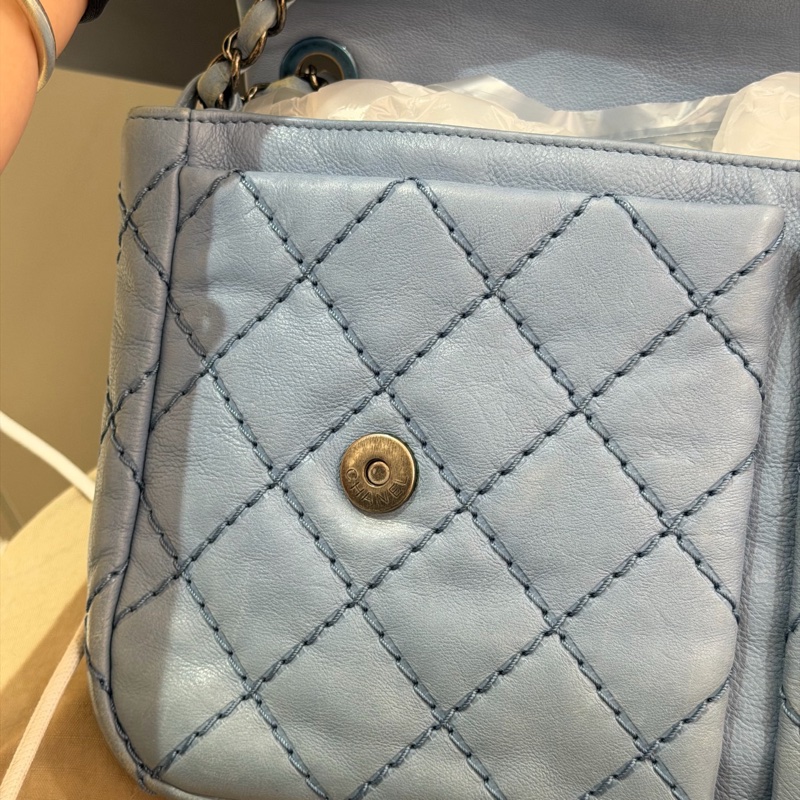 Chanel • 經典寶寶藍銀釦雙口袋牛皮鏈條機場包 Baby Blue 🩵有卡-14