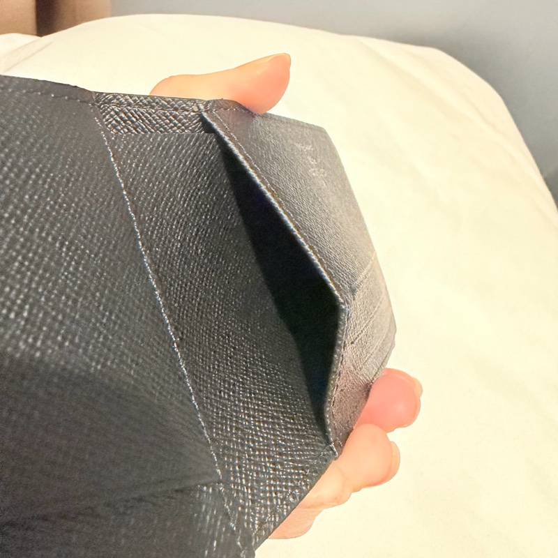 Louis Vuitton LV 黑棋盤格 對折短夾-16