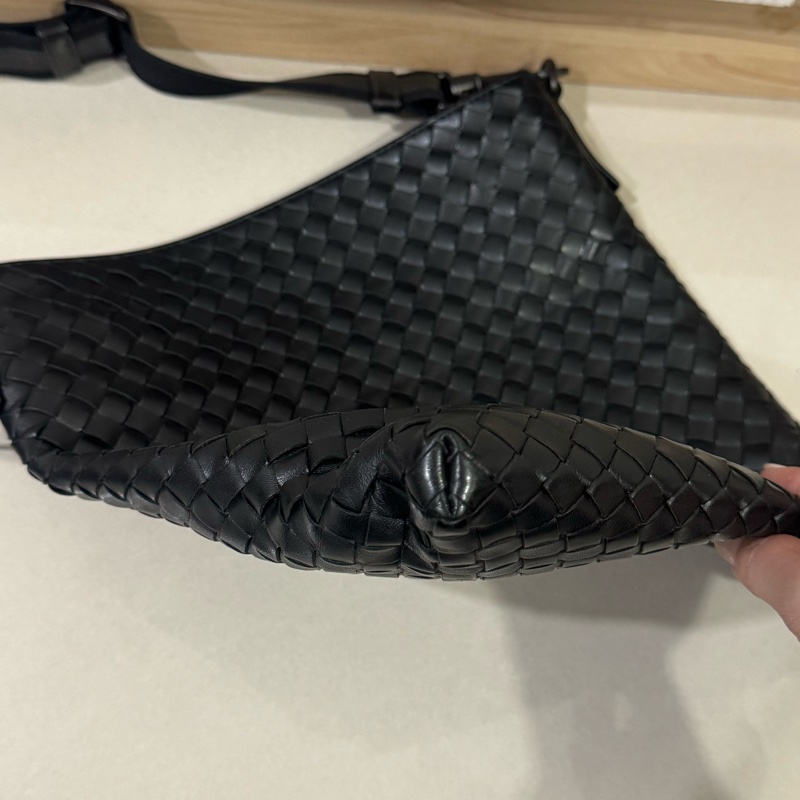 Bv黑編織斜挎包-8